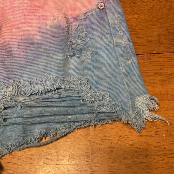 UNIF Womens Size 28 Tie Dye Pastel Distressed High Waisted Jean Short Shorts - Picture 3 of 13